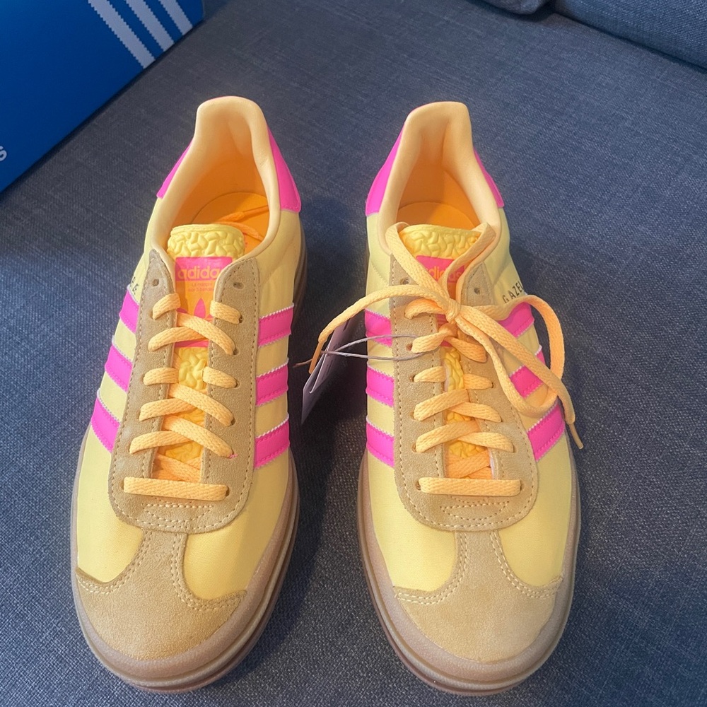 New Adidas gazelle bold